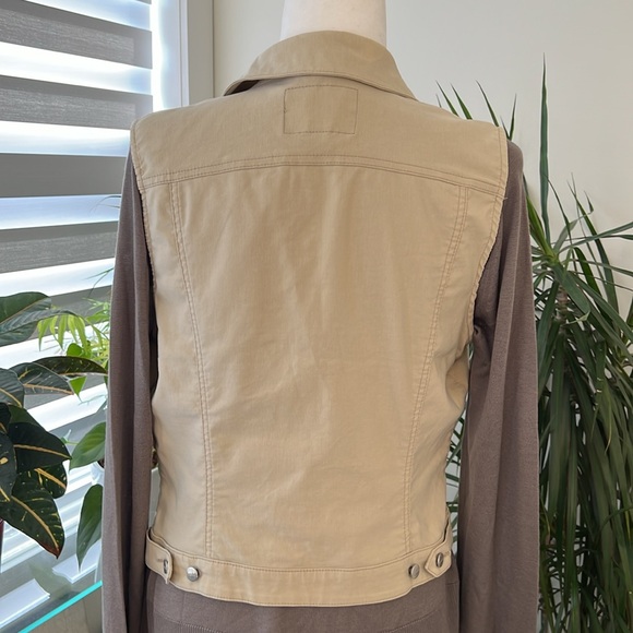 MEXX Ladies Vest with great stretch khaki colour. Great for spring and fall days - Picture 4 of 8